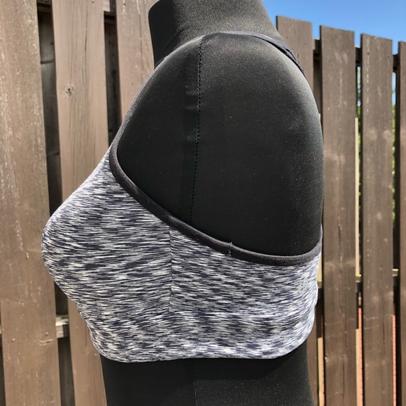 Lululemon racer back sports bra size 6 - Picture 4 of 6